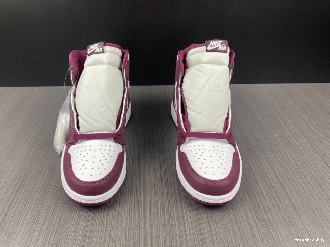 Jordan High OG Bordeaux 555088-611 1 Air 1030